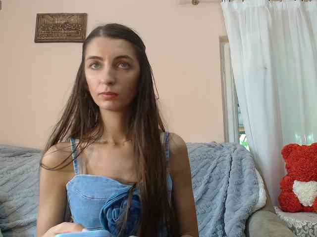 ella-myst webcam