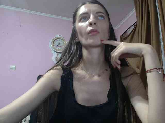 ella-myst webcam