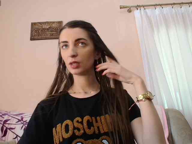 ella-myst webcam