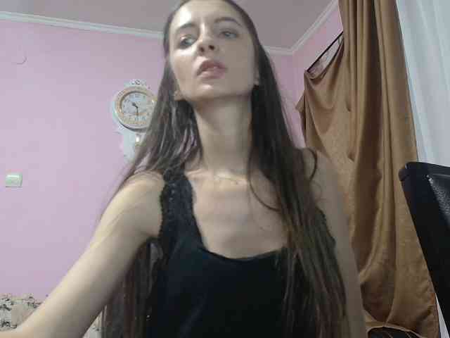 ella-myst webcam