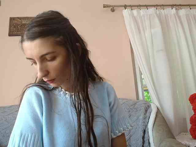 ella-myst webcam
