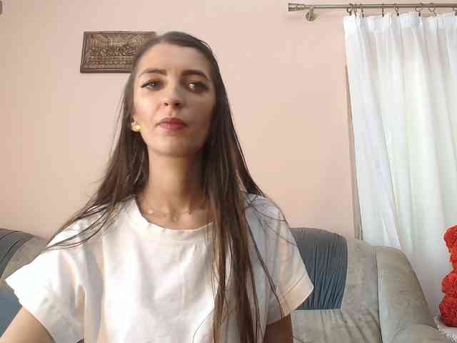 ella-myst webcam