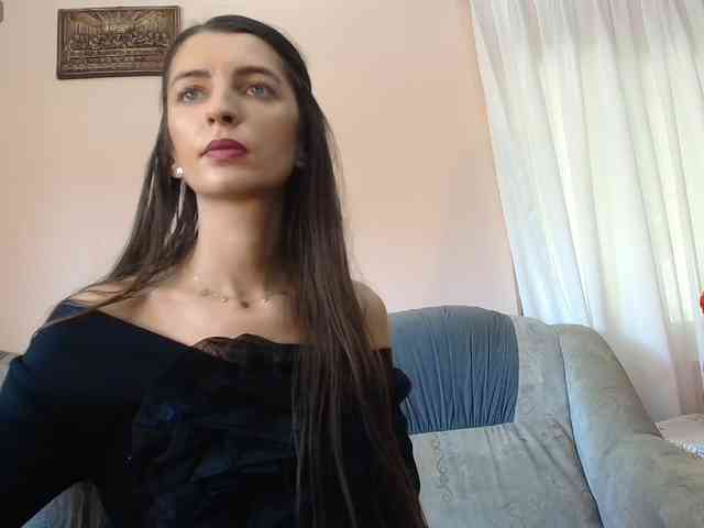ella-myst webcam