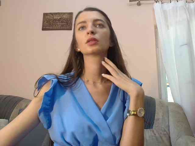 ella-myst webcam