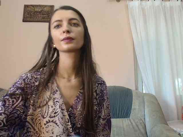 ella-myst webcam
