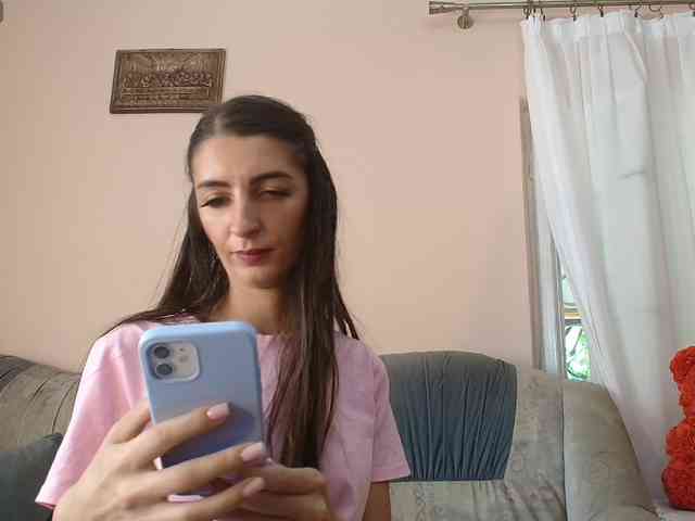 ella-myst webcam