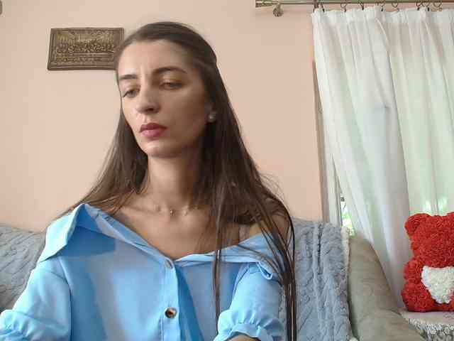 ella-myst webcam