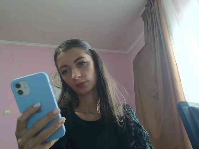 ella-myst webcam
