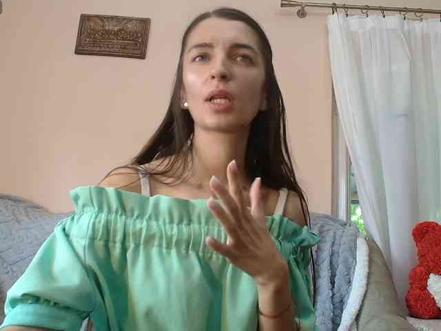 ella-myst webcam