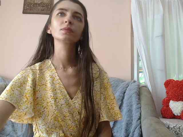 ella-myst webcam