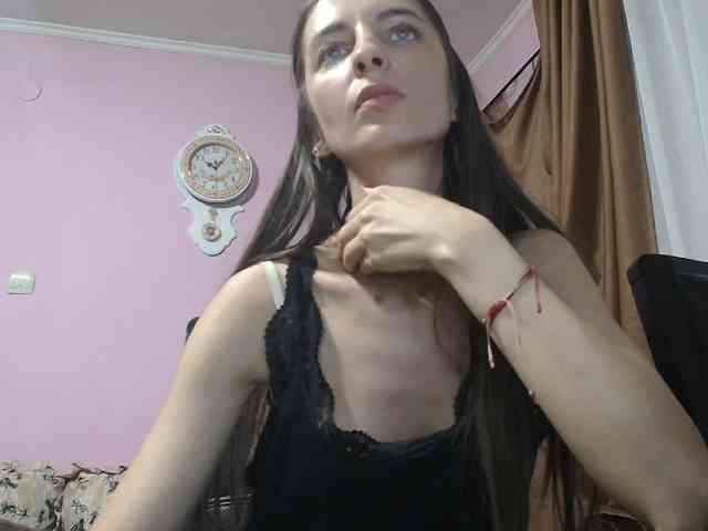 ella-myst webcam