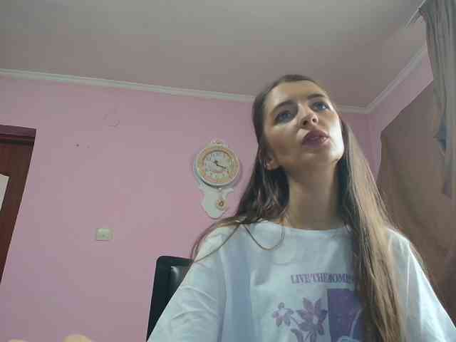 ella-myst webcam