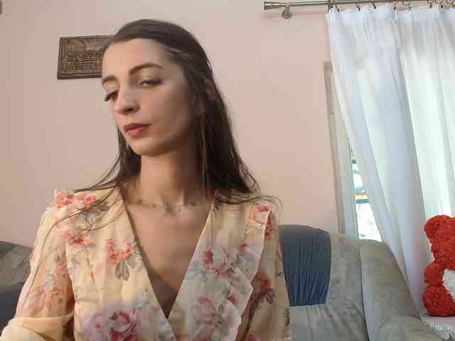 ella-myst webcam
