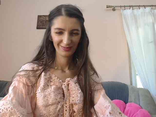 ella-myst webcam