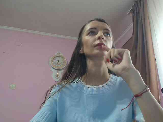 ella-myst webcam