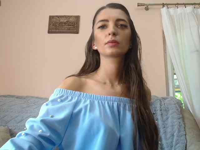 ella-myst webcam