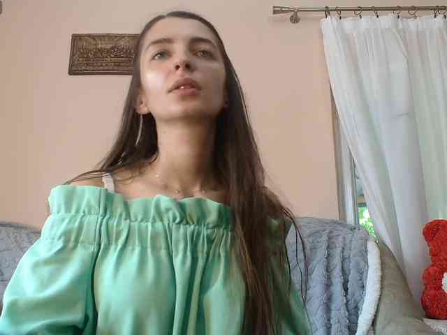 ella-myst webcam