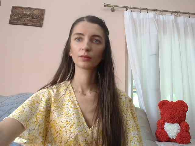 ella-myst webcam
