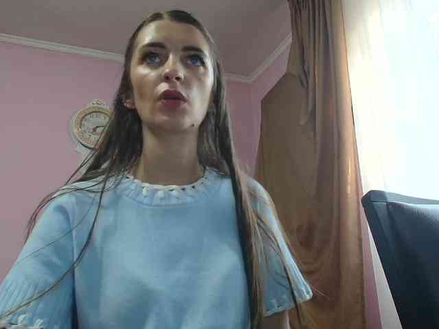 ella-myst webcam