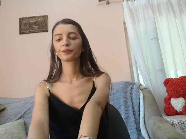 ella-myst webcam