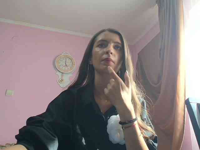 ella-myst webcam