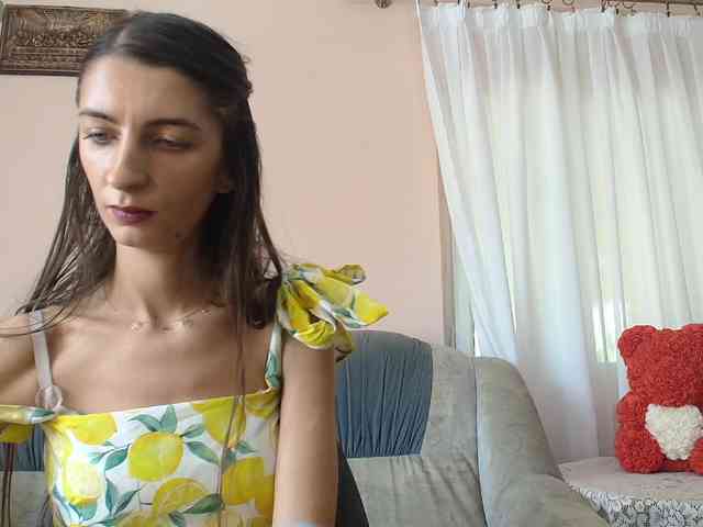 ella-myst webcam
