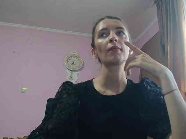 ella-myst webcam