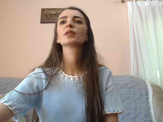 ella-myst webcam