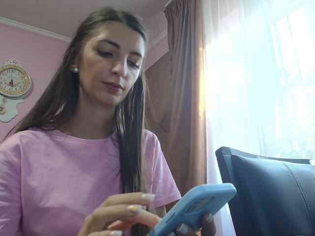 ella-myst webcam