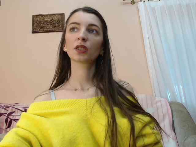 ella-myst webcam