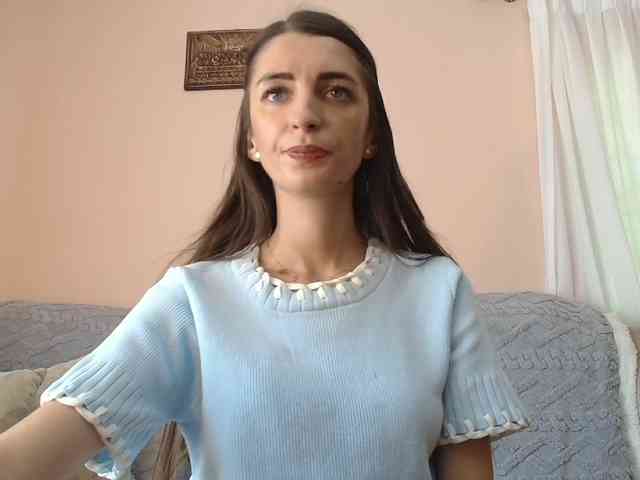 ella-myst webcam