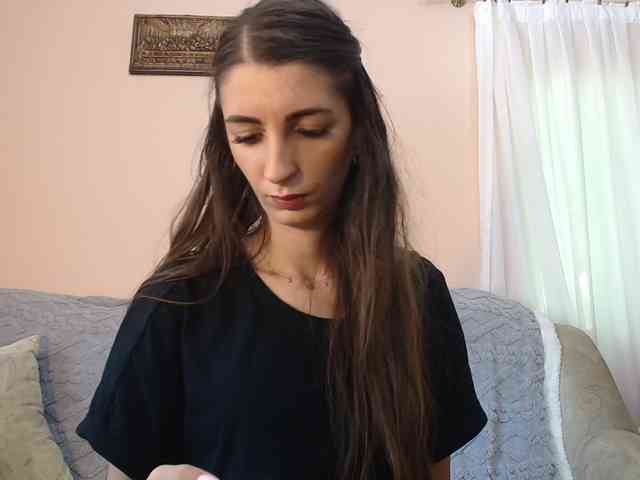 ella-myst webcam