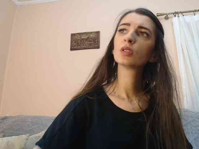 ella-myst webcam