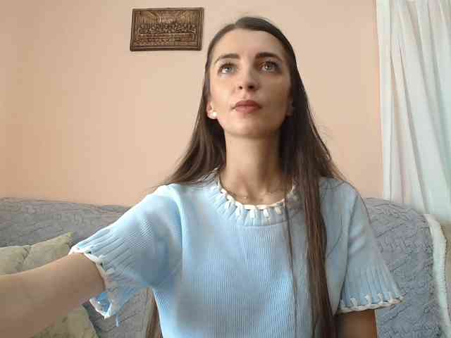 ella-myst webcam