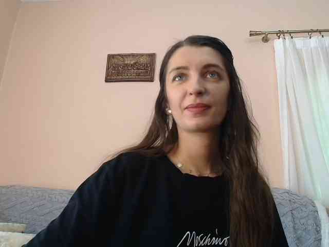 ella-myst webcam