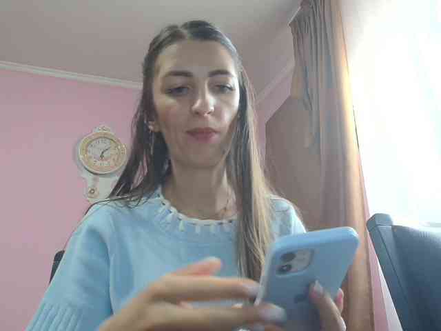 ella-myst webcam