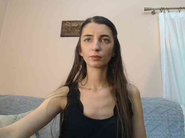 ella-myst webcam