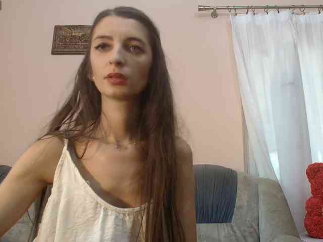 ella-myst webcam
