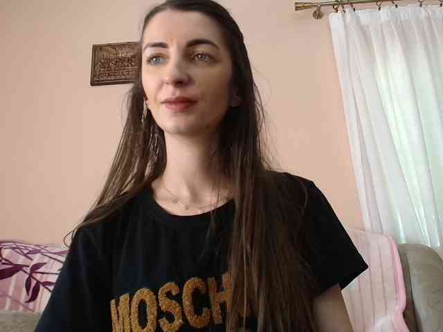 ella-myst webcam