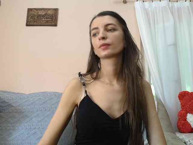 ella-myst webcam