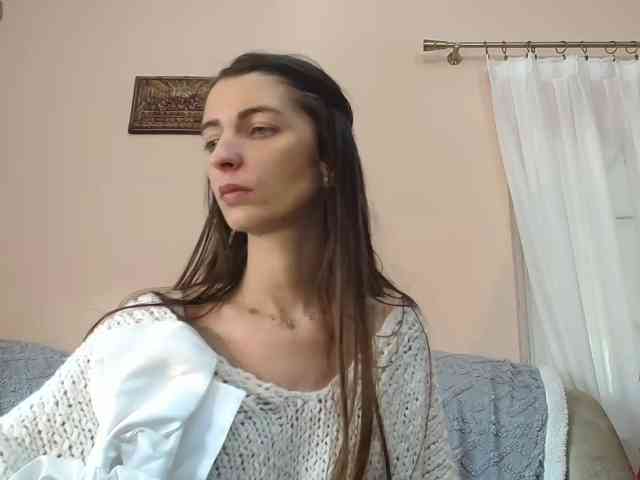 ella-myst's live room