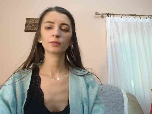 ella-myst webcam
