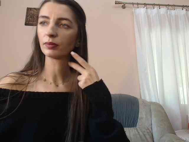 ella-myst webcam