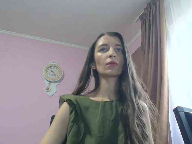 ella-myst webcam
