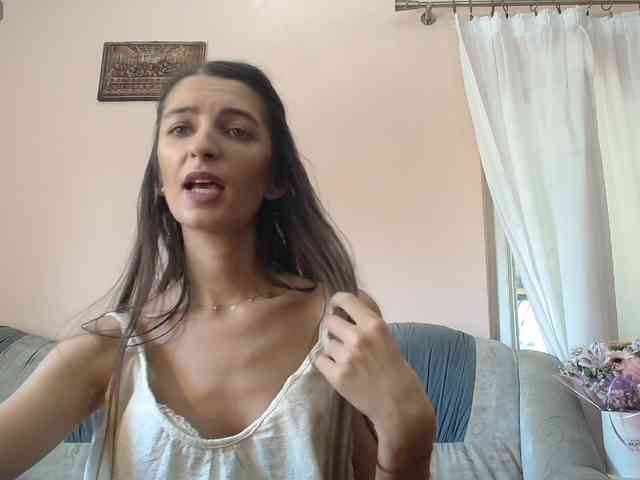 ella-myst webcam