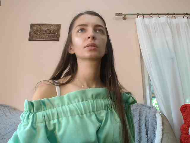 ella-myst webcam