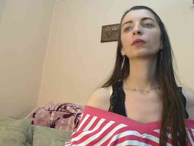 ella-myst webcam