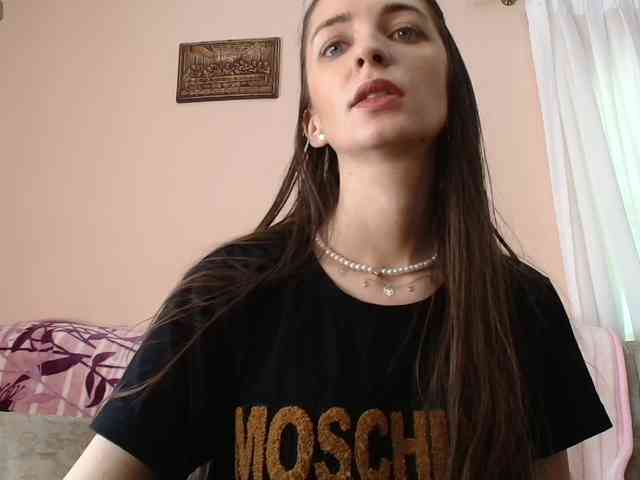 ella-myst webcam