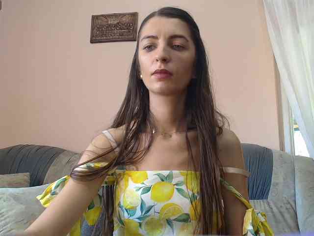 ella-myst webcam