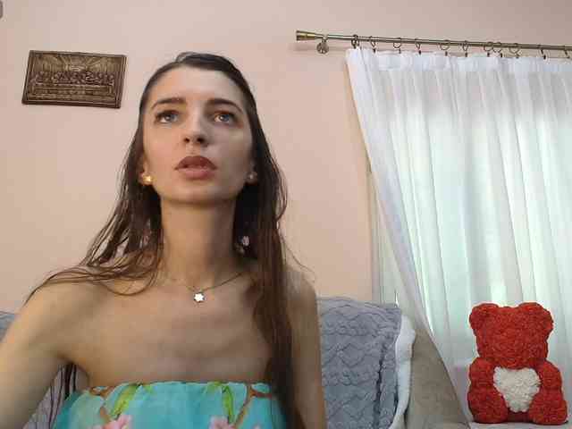 ella-myst webcam